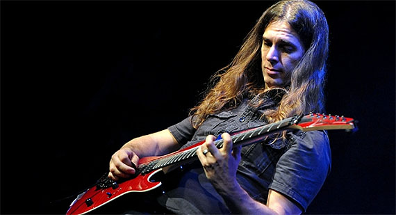 kiko loureiro